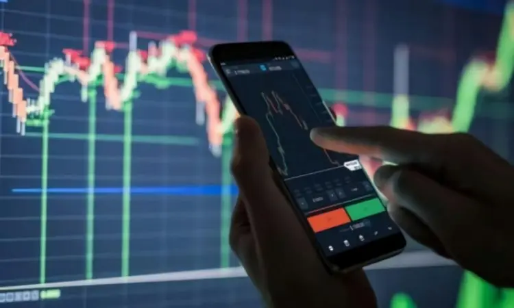 Quoting Success: Leveraging Insights from Stock Market Quotes