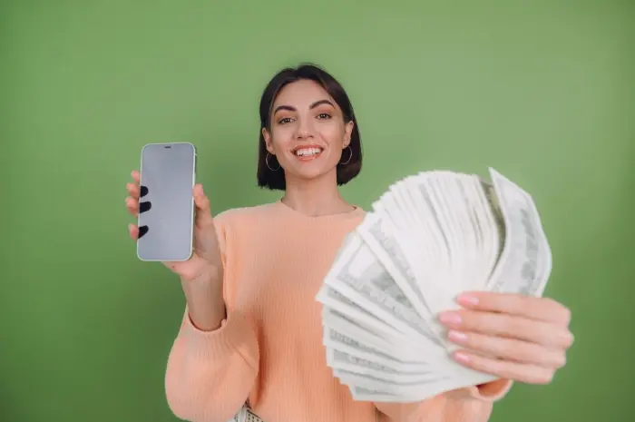 10 Ways to Make Money Using Your Phone